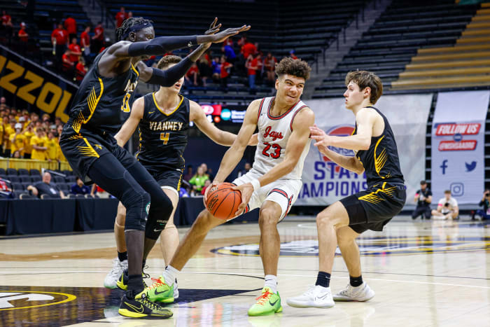 Jefferson City Vianney Missouri boys basketball March 13 2024 Nate Latsch 27037